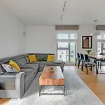 Seaside Mansion - Nadmorze